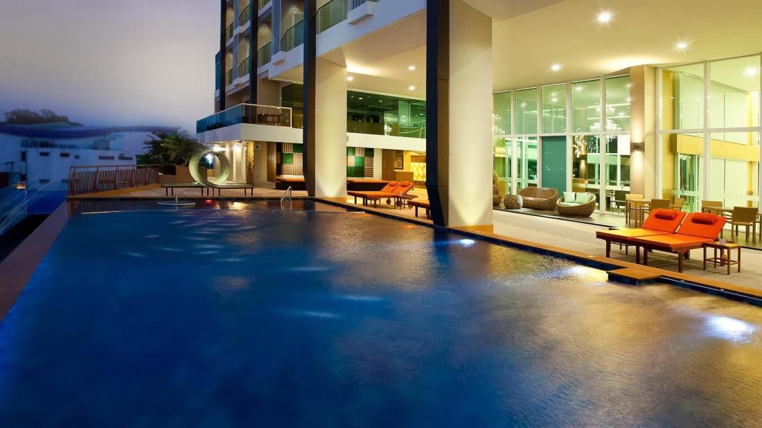 Balihai Bay Pattaya Extérieur photo