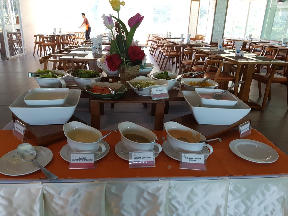 Balihai Bay Pattaya Extérieur photo